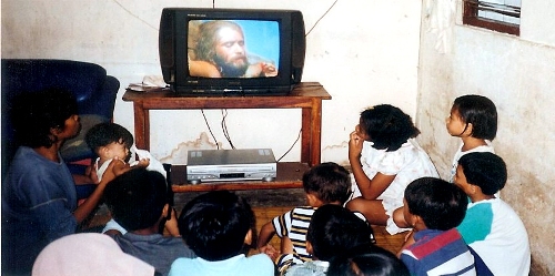 Jesus Film showing in Indonesia